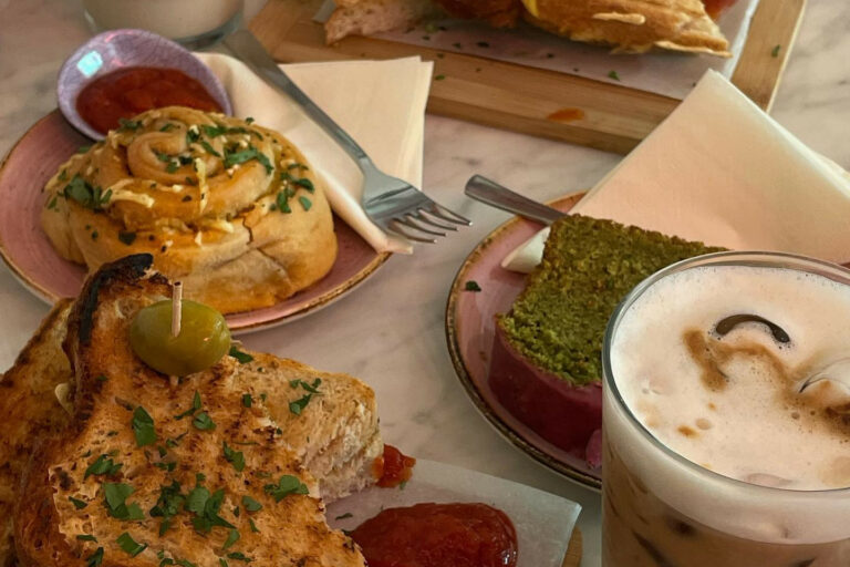 Restaurant Gutschein CAFÉ OM NOM NOM München